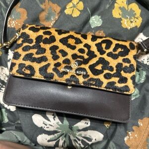 Michael Kors Jet Set Clutch